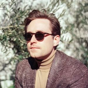 Meet your Posher, Elliott